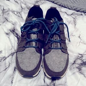 Sorel Kinetic Caribou Sneaker Boot